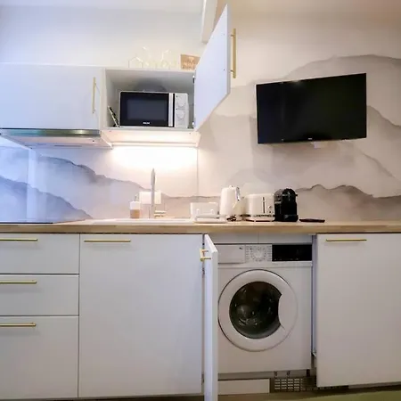 A 10 Minutes D'orly 아파트